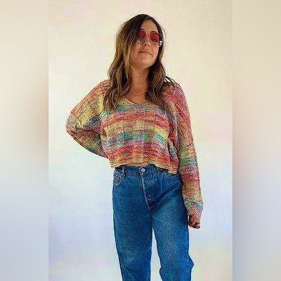 UO Micah Rainbow Ribbed V-Neck Sweater - Picture 4 of 7